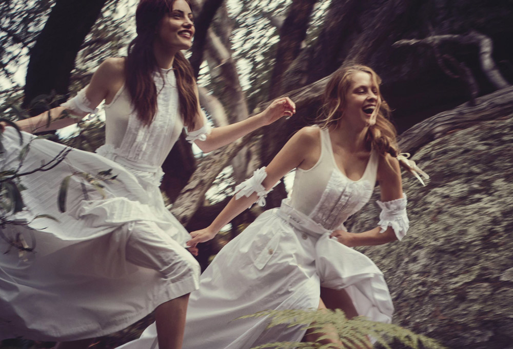Vogue-Australia-March-2015-Pheobe-Tonkin-Teresa-Palmer-Will-Davidson-Oracle-Fox.1